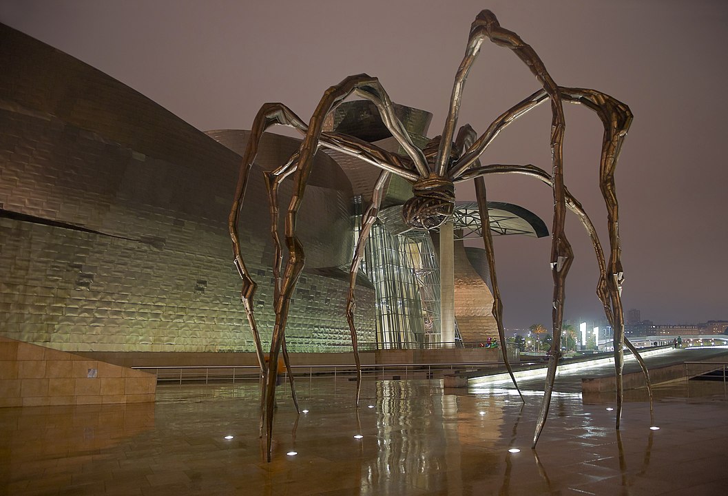 The spider sculpture Maman by Louise Bourgeois